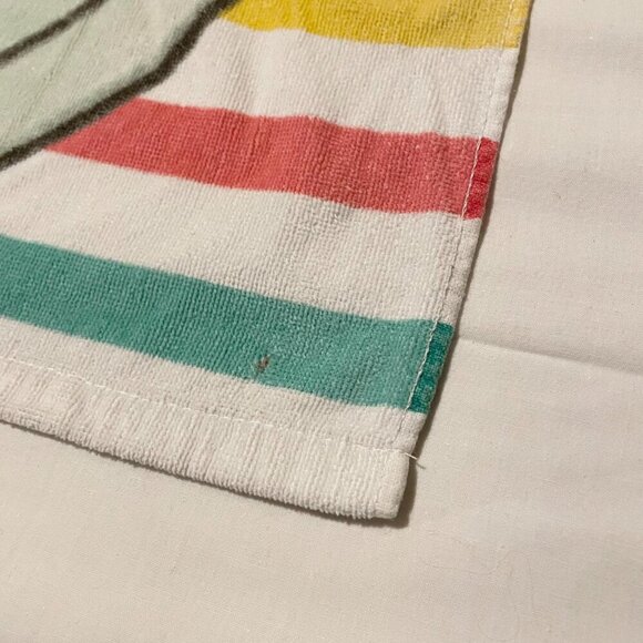 Disney The Little Mermaid Beach Towel Ariel 56 x 30 Inch - Picture 5 of 16